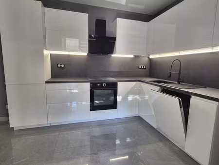 haguenau - refait à neuf - 4p de 87 78 m2 avec terrasse couv