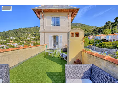 toulon faron dans une maison emblématique de toulon triplex
