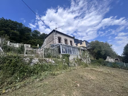 maison a rénover sur 589 m2 de terrain
