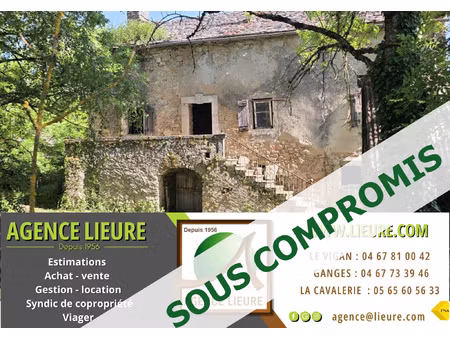 en exclusivité - maison de caractère à rénover au coeur des g