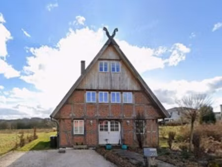 esprit industriel pour cette charmante maison individuelle