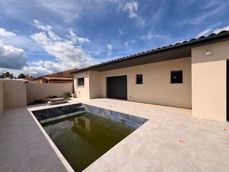 à louer superbe villa de plain pied neuve avec piscine - can