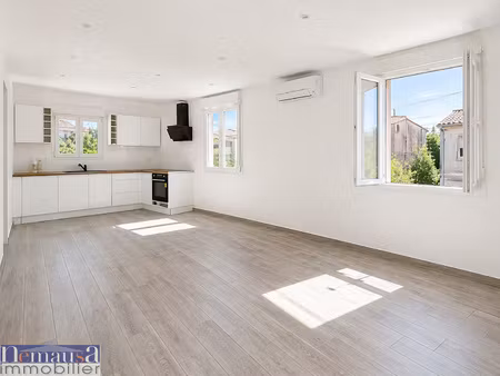 à vendre  maison 4 pièces entièrement rénovée avec cour et 2