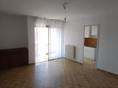 appartement t2 avec loggia et cave perpignan