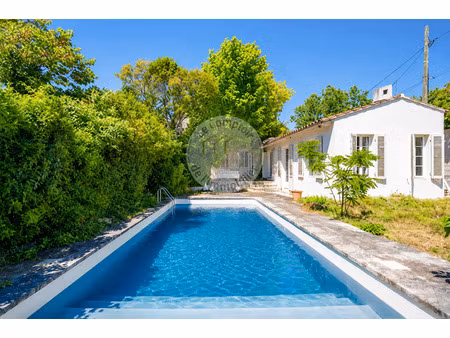 la panouse: maison familiale avec piscine et projet d'agrand