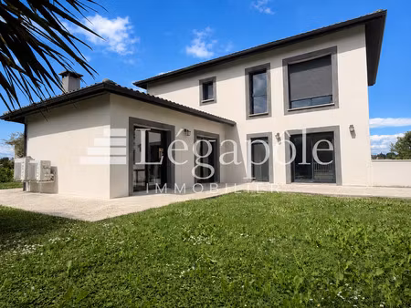 pin-balma maison contemporaine aux volumes remarquables av