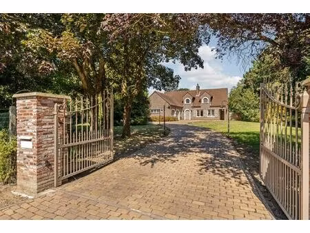 huis te koop in beringen met 3 slaapkamers