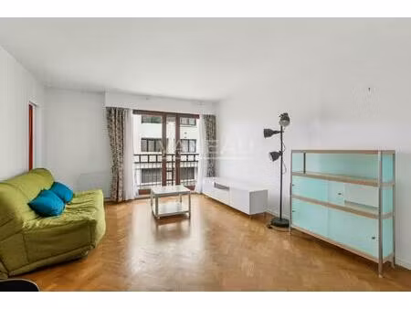 paris xiième - appartement joliment meublé