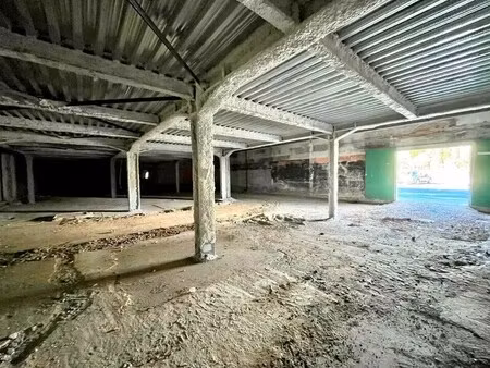location commerce draguignan 83300 518m²
