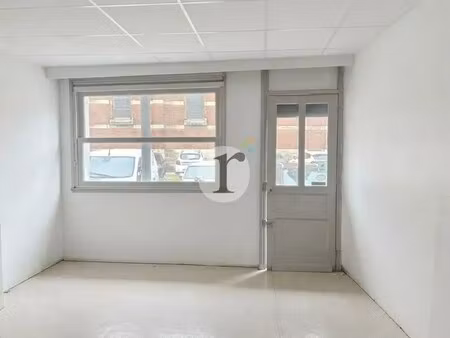 location commerce lambersart 59130 15m² à 84m²