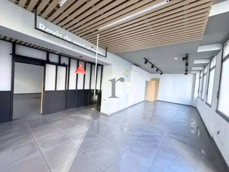 location commerce lille 59800 120m²