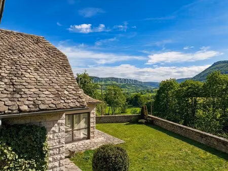 villa avec vue en lozère
