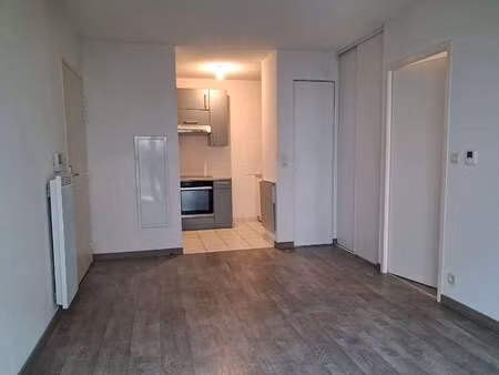 vente appartement 2 pièces à saint-gilles-croix-de-vie (85800) : à vendre 2 pièces / 41m² 