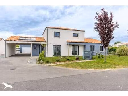 vente maison à rocheservière (85620) : à vendre / 165m² rocheservière
