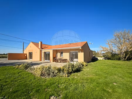 vente maison à sainte-pazanne (44680) : à vendre / 190m² sainte-pazanne
