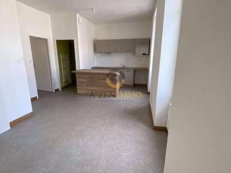 location appartement 2 pièces à bressuire (79300) : à louer 2 pièces / 34m² bressuire