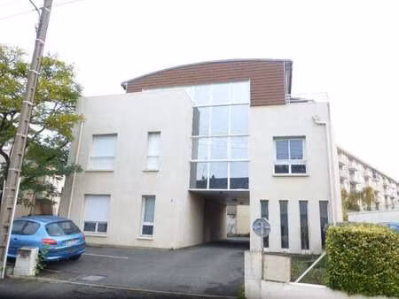 location appartement 3 pièces à angers roseraie orgemont (49000) : à louer 3 pièces / 63m²