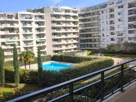 villette / ferrandiere t4 terrasse/ piscine