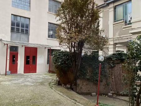 rare - immeuble indépendant d'activité