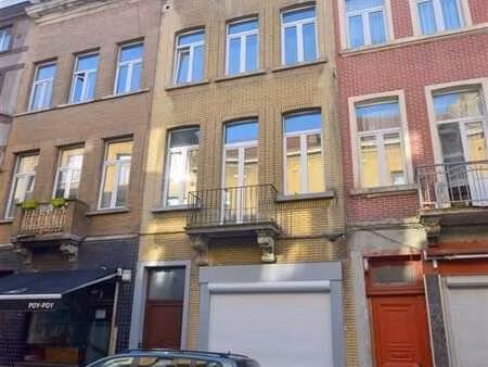 appart. +/-60m² - 1ch + balcon - faibles charges!!!