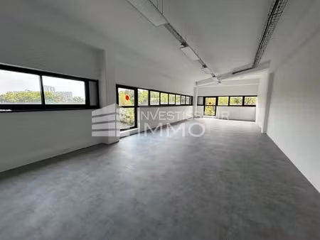 location bureaux 200 m²