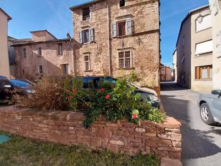 maison historique du xiv ème siècles avec sa tour