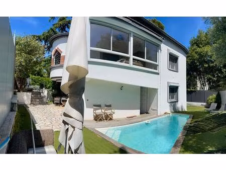 villa cossue t5 quartier californie 225 m2 avec piscine