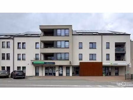 appartement récent à etalle