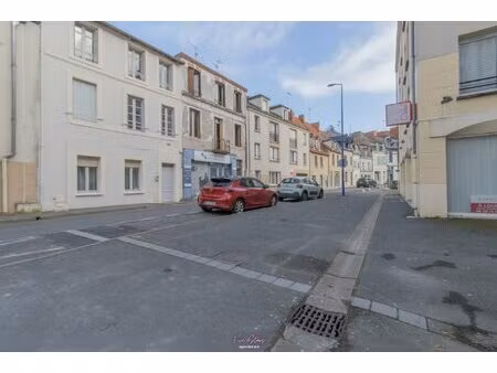 immeuble de 350 m2 habitables sur deux bâtiments