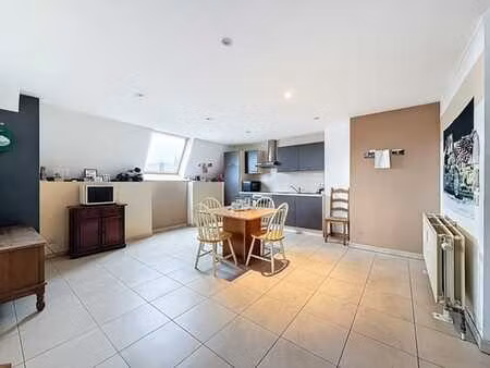appartement 2 chambres au centre de neufchâteau
