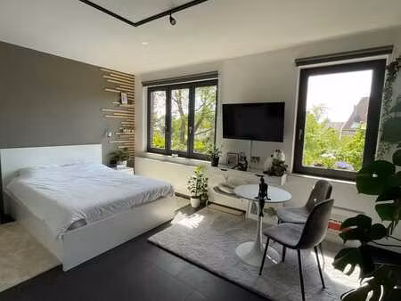 studio à louer à kraainem  lumineux et moderne