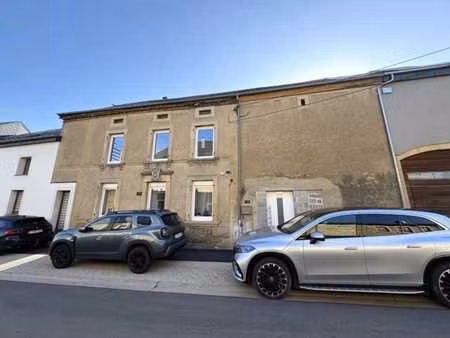 immeuble de 2 logements avec grange aménageable et terrasse