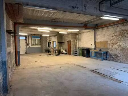 hangar / atelier à saint-nicolas