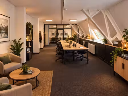 bureau 53 m² à embourg–950€/mois chges incl.+2 parkings