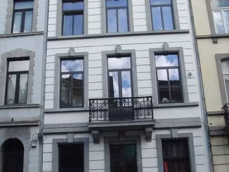 appartement 2 ch à liège avec terrasse