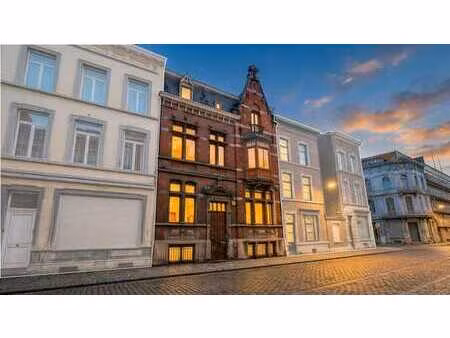 immeuble de 3 appartements dans le quartier des guillemins !