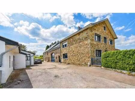 2 habitations - rare - 130m² + 310m² hab - 2183m² terrain
