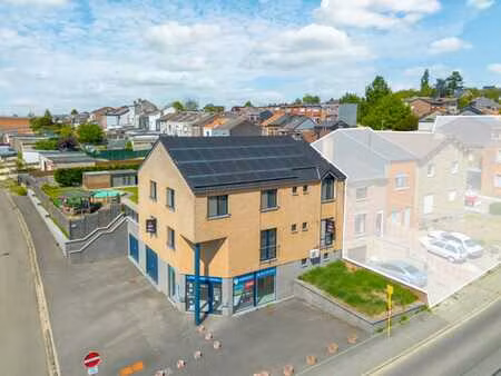 bien d’exception avec habitation  commerce et piscine