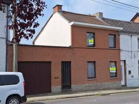 tres bonne maison avec jardin & garage