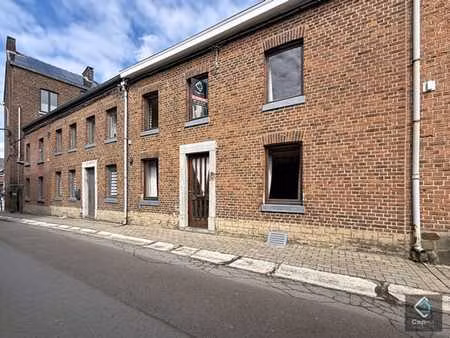 aubel (centre): petite maison 1 à 2 chambres à rénover