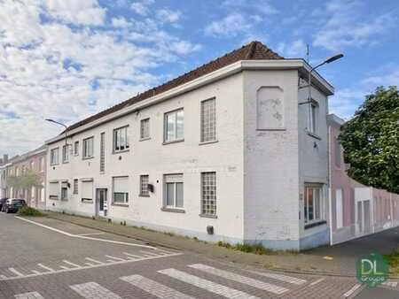 immeuble de rapport avec 4 appartements 1 chambre  ideal inv