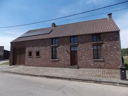 maison style fermette 4ch. avec jardin & garages