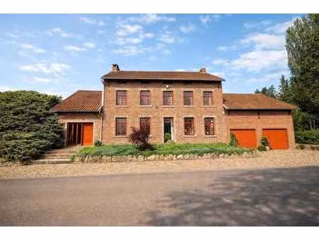 villa sur 36 ares