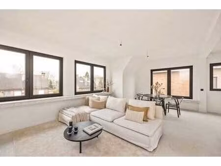 penthouse rénové (epc a) avec jardin et garage à brasschaat