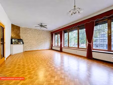 jette : appartement 2 chambres - 2caves - 2 box garage
