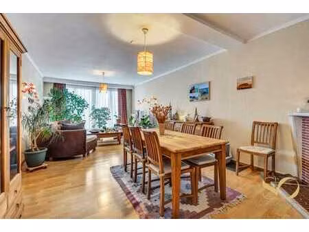 superbe appartement traversant - 3 chambres