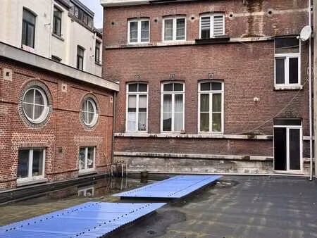 immeuble de rapport avec 3 appartements + entrepôt / parking