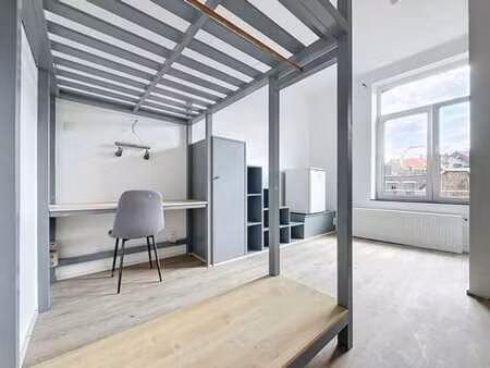 studio/kot proche des universités et des commodités.