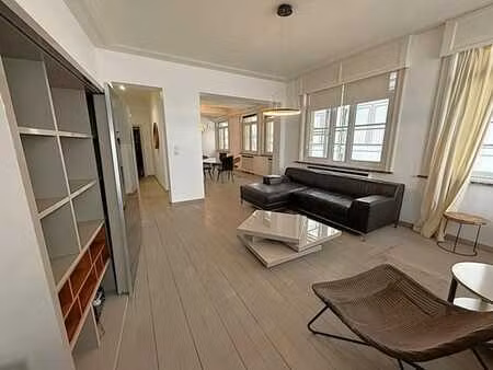 superbe appartement d’angle – avenue de la toison d’or