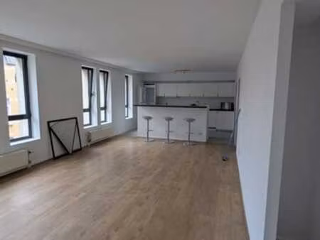 spacieux appartement avec 2 chambres  120m²  rue de paris
